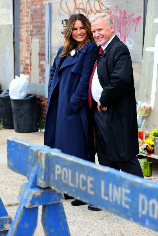MARISKA HARGITAY on the Set of Law and Order: Special Victims Unit in Brooklyn 10/13/2021