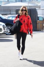 MELANIE CHISHOLM Heading to Dance Practice in Los Angeles 10/13/2021