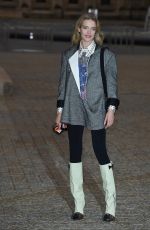 NATALIA VODIANOVA at Louis Vuitton Womenswear Spring/Summer 2022 Show at Paris Fashion Week 10/05/2021