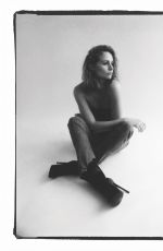 NIAMH ALGAR for The Glass Magazine, October 2021
