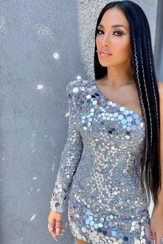 NICOLE SCHERZINGER – Instagram Photos 09/30/2021