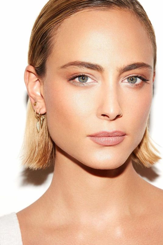 NORA ARNEZEDER for Beauty is Boring by Sabrina Bedrani, 2021