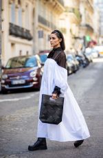 OLIVIA CULPO Out at Paris Fashion Week in Paris 09/30/2021
