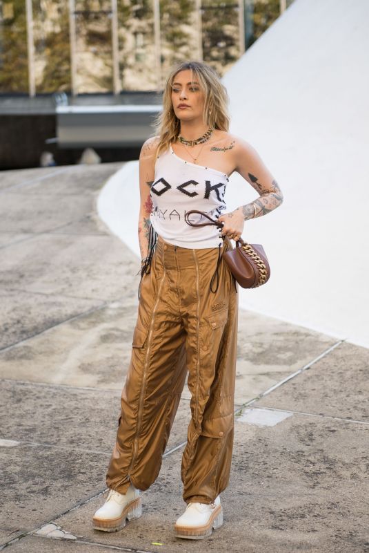 PARIS JACKSON at Stella McCartney Womenswear Spring/Summer 2022 Show in Paris 10/04/2021
