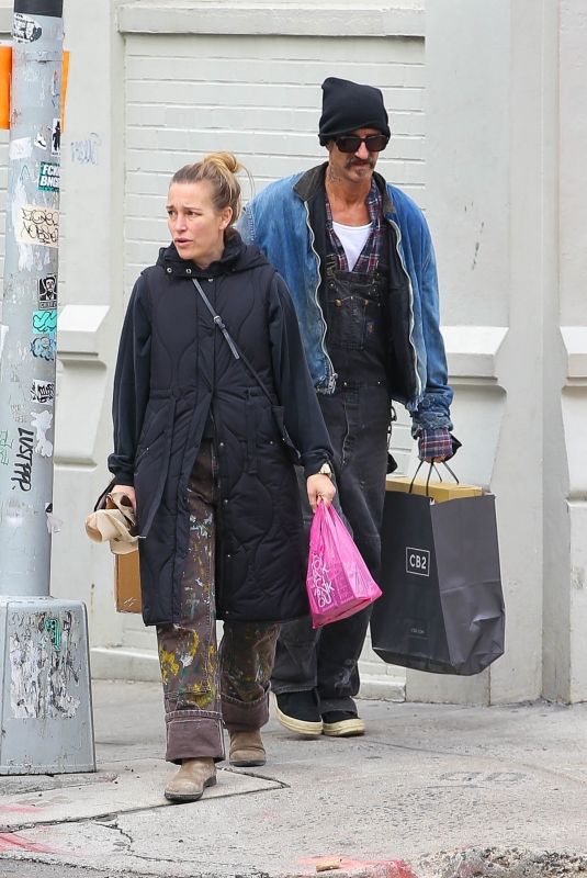 PIPE PERABO and Stephen Kay Out Shopping in New York 10/27/2021