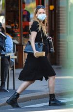 Pregnant JENNIFER LAWRENCE and Cooke Maroney Out for Lunch Date in New York 10/11/2021