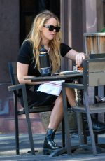 Pregnant JENNIFER LAWRENCE and Cooke Maroney Out for Lunch Date in New York 10/11/2021