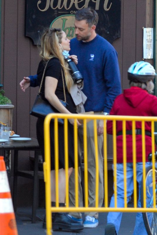 Pregnant JENNIFER LAWRENCE and Cooke Maroney Out for Lunch Date in New York 10/11/2021