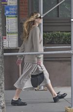 Pregnant JENNIFER LAWRENCE Out and About in New York 10/06/2021