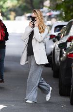 Pregnant JENNIFER LAWRENCE Out in New York 10/07/2021