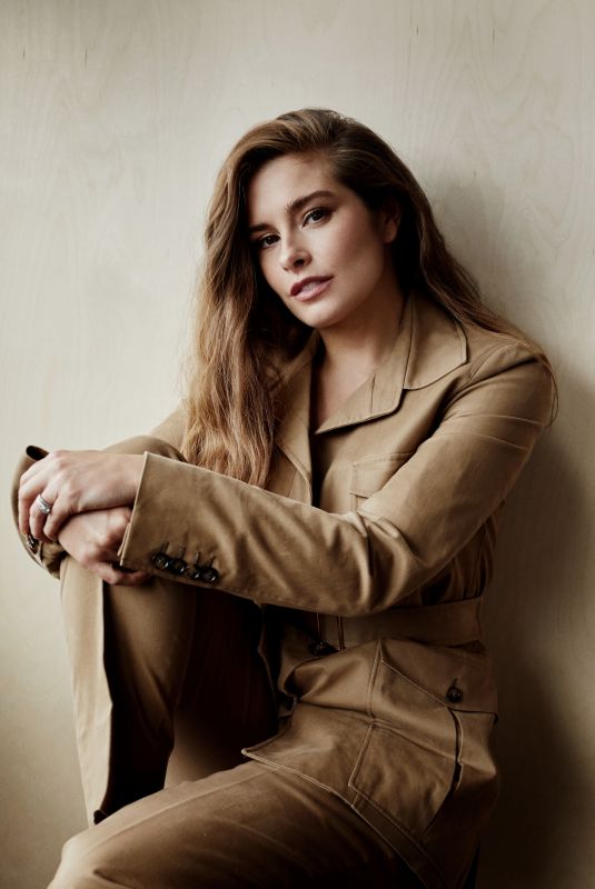 RACHEL SHENTON for Viewties Magazine 09/27/2021