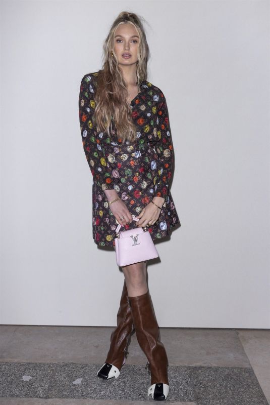 ROMEE STRIJD at Louis Vuitton Womenswear Spring/Summer 2022 Show at Paris Fashion Week 10/05/2021