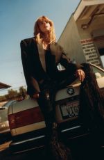 SAMARA WEAVING for Contentmode Magazine, August 2021