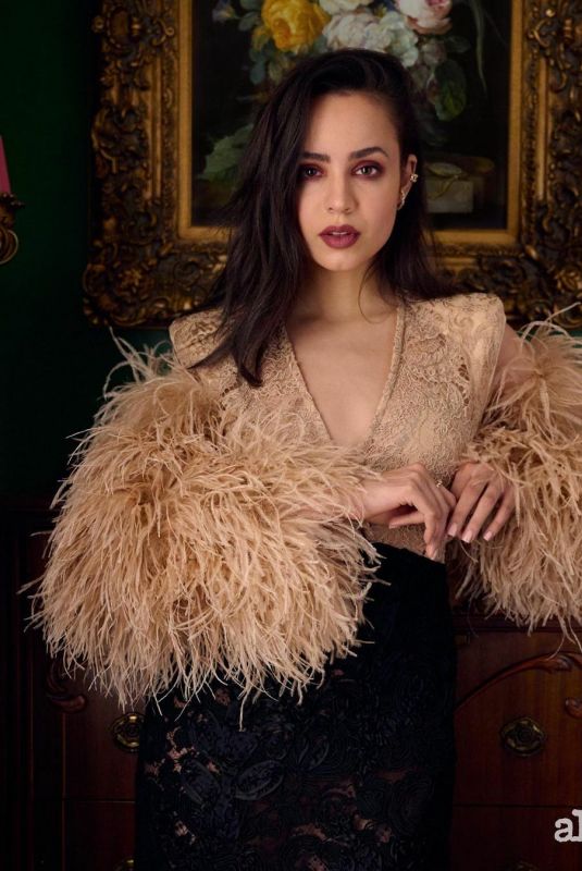 SOFIA CARSON for Allure Magazine, November 2021