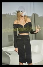STELLA MAXWELL for Dundas Power Woman Resort 2022