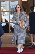 STELLA MCCARTNEY Leaves Ritz Hotel in Paris 10/04/2021