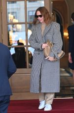 STELLA MCCARTNEY Leaves Ritz Hotel in Paris 10/04/2021
