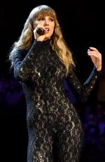 TAYLOR SWIFT Performs at 36th Annual Rock and Roll Hall of Fame Induction in Cleveland 10/30/2021