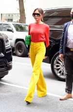 VICTORIA BECKHAM Arrives at Good Morning America in New York 10/12/2021