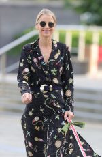 VOGUE WILLIAMS Out with Her Dog in Leeds 10/08/2021