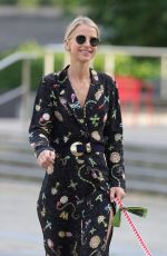 VOGUE WILLIAMS Out with Her Dog in Leeds 10/08/2021