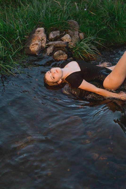 WILLOW SHIELDS at a Photoshoot, October 2021