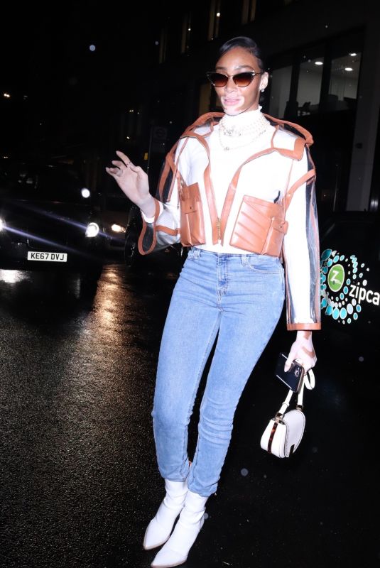 WINNIE HARLOW Leaves Hakkasan Restaurant in London 09/28/2021
