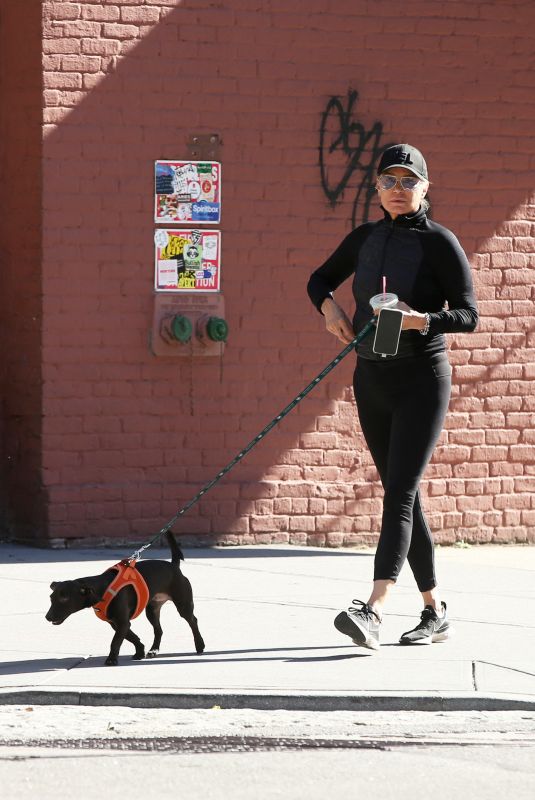 YOLANDA HADID Out with Dua Lipa’s Dog in New York 10/11/2021