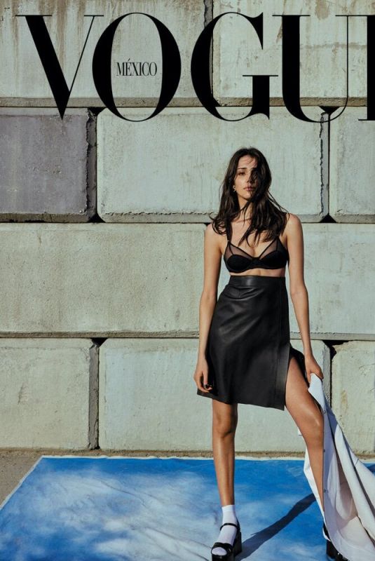 ZION MORENO for Vogue Magazine, Mexico August 2021