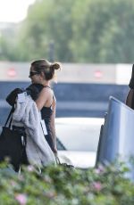 ADDISON RAE and Harry Jowsey Heading into Her Apartment in Beverly Hills 11/10/2021