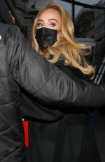 ADELE Leaves a Studio in West London 11/05/2021