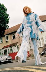 AIMEE LOU WOOD for Schon <agazine, October 2021