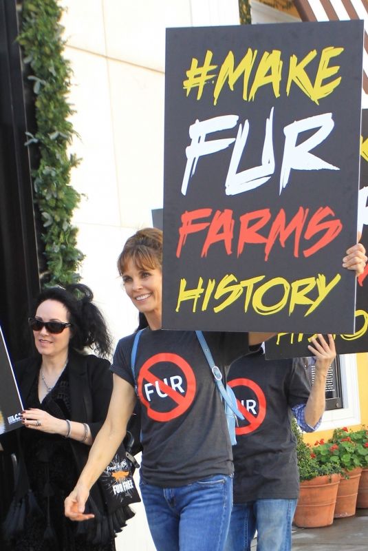 ALEXANDRA PAUL at Anti-Fur Protest on Rodeo Drive in Beverly Hills 11/26/2021