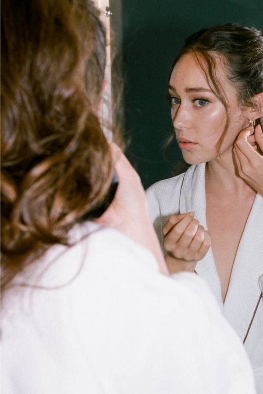 ALYCIA DEBNAM-CAREY fr Vogue Australia Photo Diary, November 2021