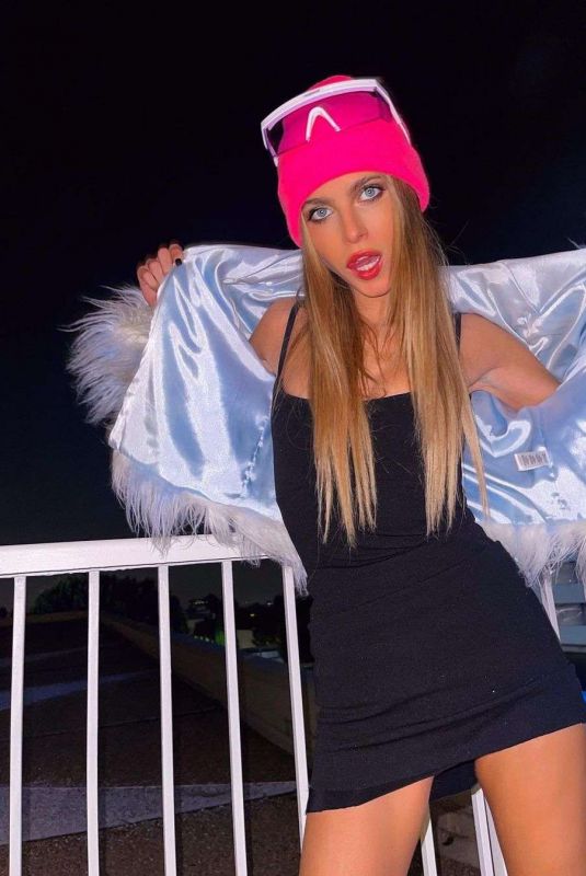 ANNE WINTERS at a Photoshoot, November 2021