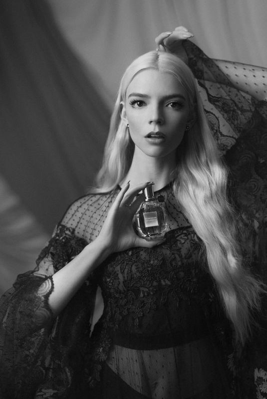 ANYA TAYLOR-JOY for Flowerbomb, 2021