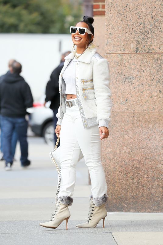 ASHANTI Out and About in New York 11/11/2021