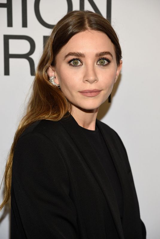 ASHLEY OLSEN at 2021 CFDA Fashion Awards at The Grill Room in New York 11/10/2021