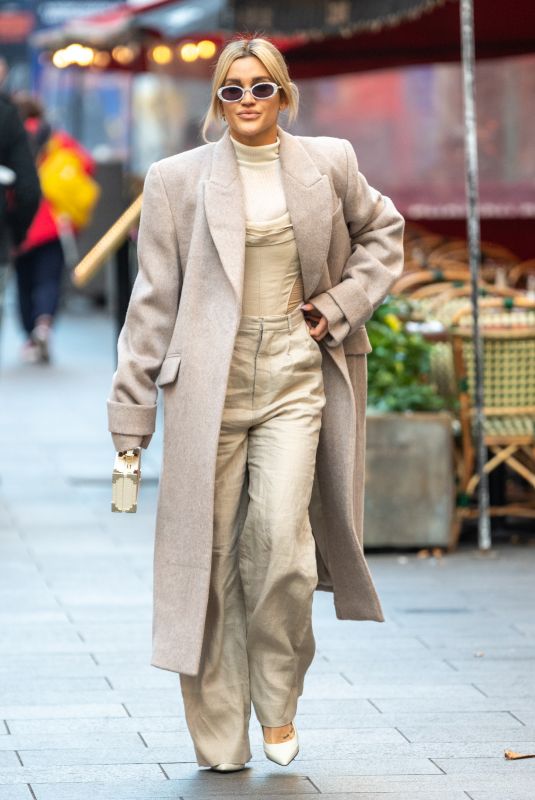 ASHLEY ROBERTS Arrives at Global Radio in London 11/16/82021