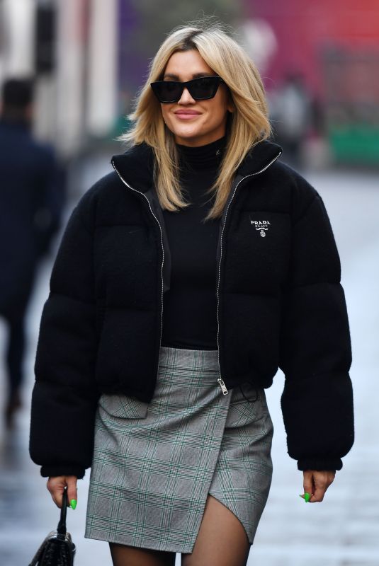 ASHLEY ROBERTS Arrives at Global Radio Studios in London 11/23/2021