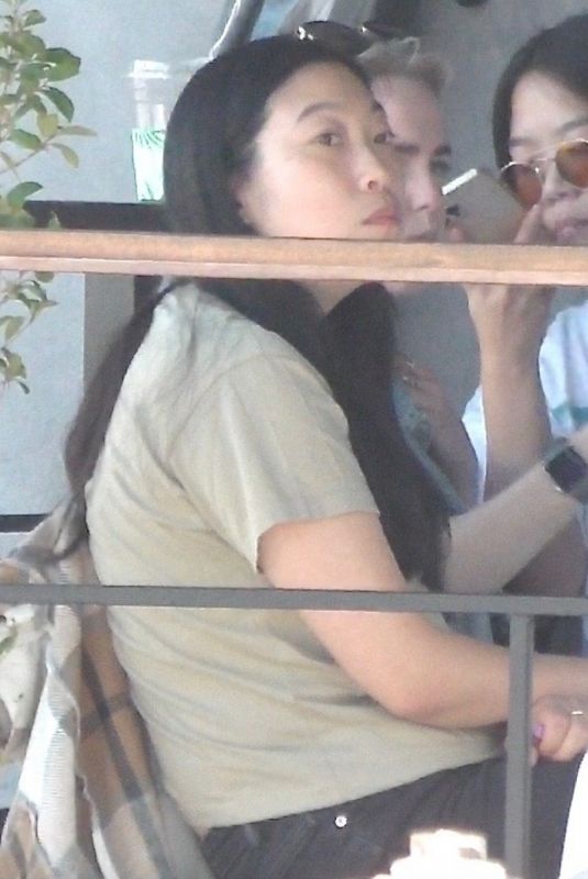 AWKWAFINA Out for Lunch with Friends in Hollywood 11/04/2021