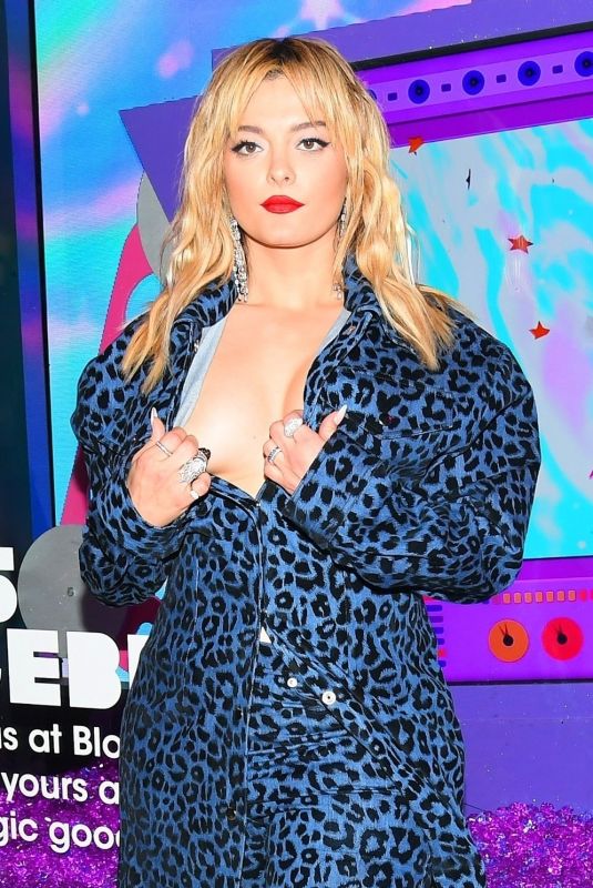 BEBE REXHA Performs at Bloomingdale