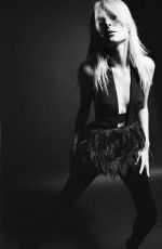 CHATRLOTTE LAWRENCE for Behind the Blinds Magazine, Fall\Winter 2021