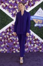 ELIZABETH BANKS at Breeders Cup Red Carpet in Del Mar 11/06/2021