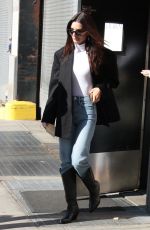 EMILY RATAJKOWSKI Out to Promotes Her Book My Body at The Drew Barrymore Show 11/09/2021