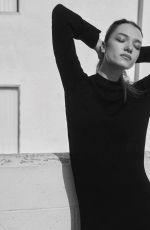 ESME CREED-MILLES for ContentMode Magazine, November 2021