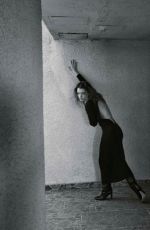 ESME CREED-MILLES for ContentMode Magazine, November 2021