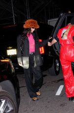 GIGI and BELLA HADID Out in New York 11/22/2021