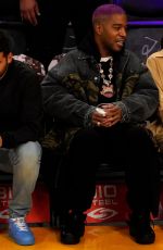 HAILEE STEINFELD at Houston Rockets vs. LA Lakers Game at Staples Center in Los Angeles 11/02/2021