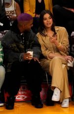 HAILEE STEINFELD at Houston Rockets vs. LA Lakers Game at Staples Center in Los Angeles 11/02/2021